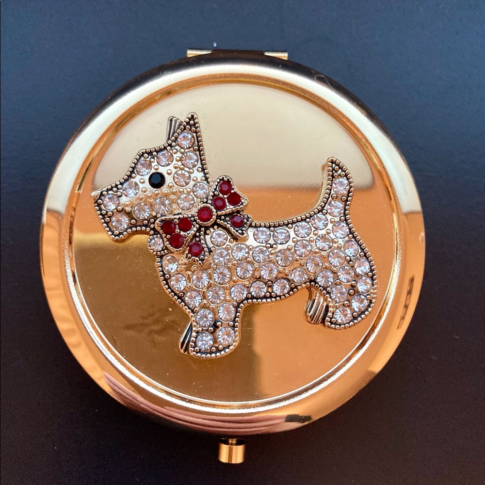 Compact mirror